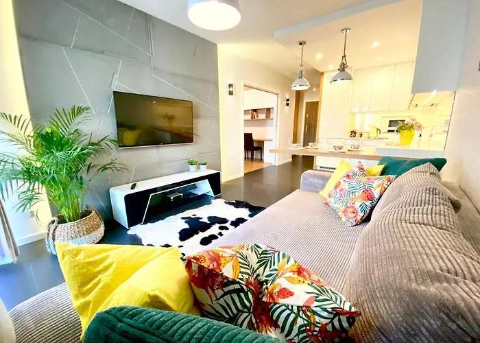 New Wave Apartment Big & Beautiful -Parking